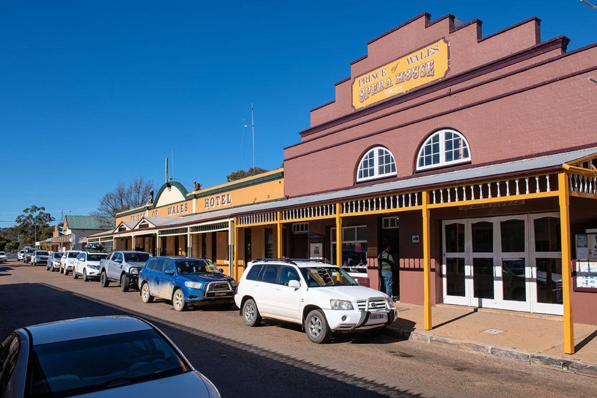 Prince Of Wales Hotel Gulgong Exterior foto